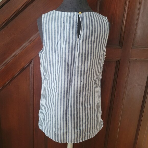 Blue/White Striped Ellen Tracy Womens Sleeveless Top Keyhole Back Button Closure - Picture 3 of 6